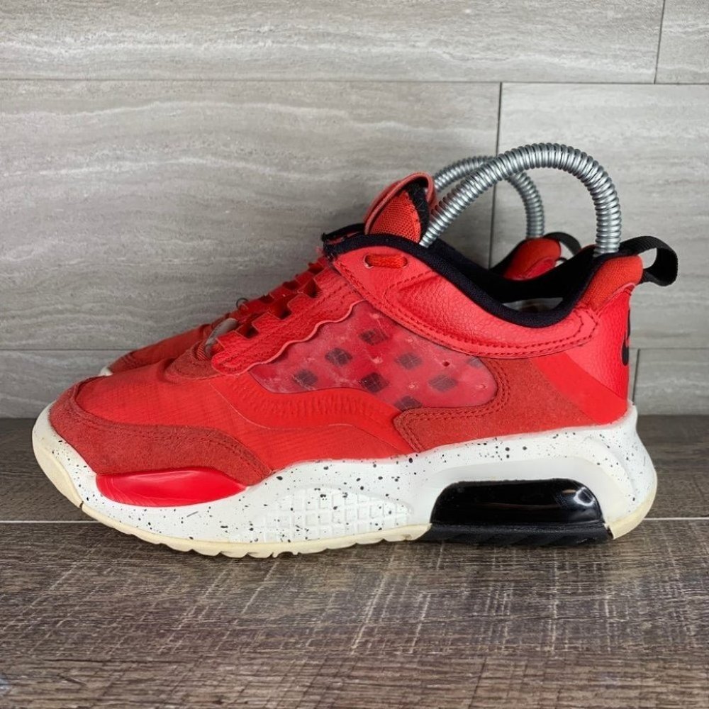 Youth Jordan Nike Air Max 200 Sneaker - Picture 4 of 8